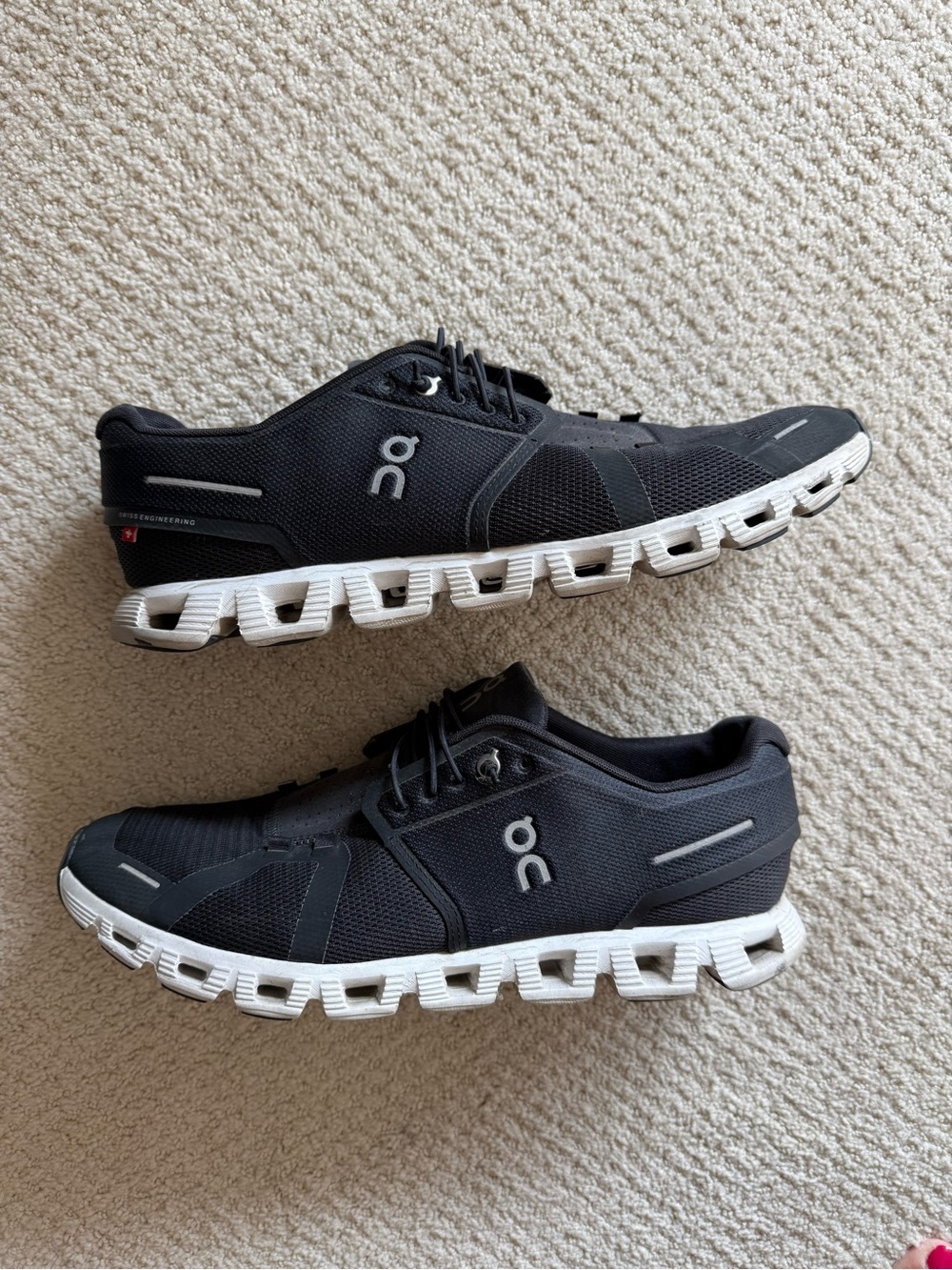 Men’s On Cloud sneakers size 12